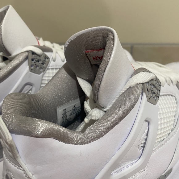 Jordan 4 White Oreos - Picture 8 of 11